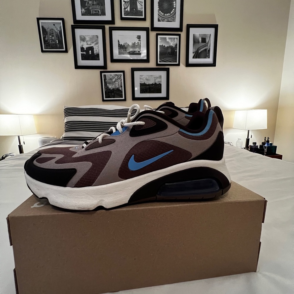 Nike Air 200